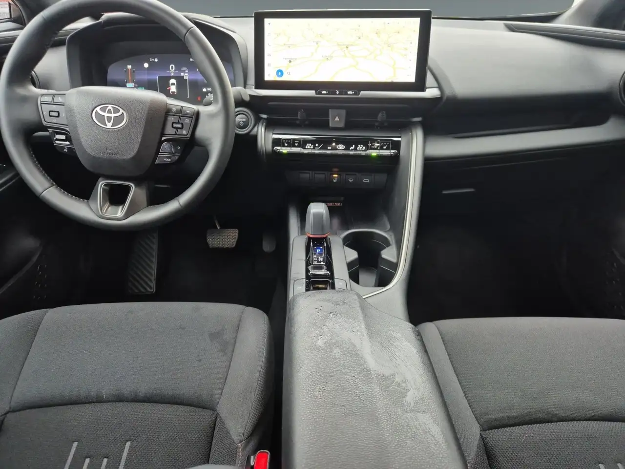 Toyota C-HR 2.0 FWD Team Deutschland AHK*Carplay*SHZ+LRH — Galerie du véhicule 11
