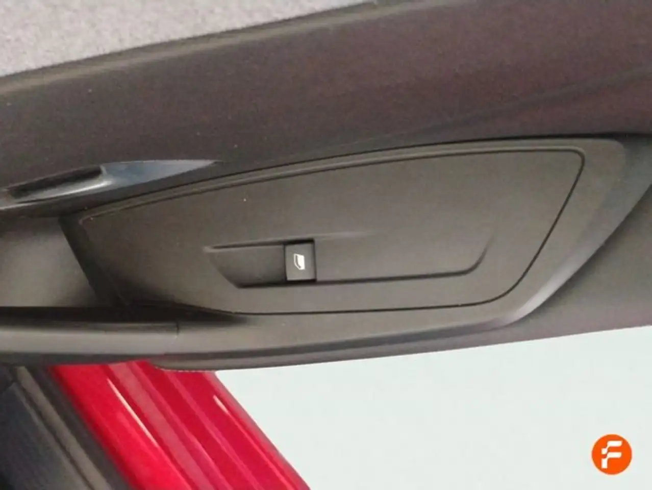 Peugeot 308 1.2 PureTech S&S Allure 130 — Galerie du véhicule 25
