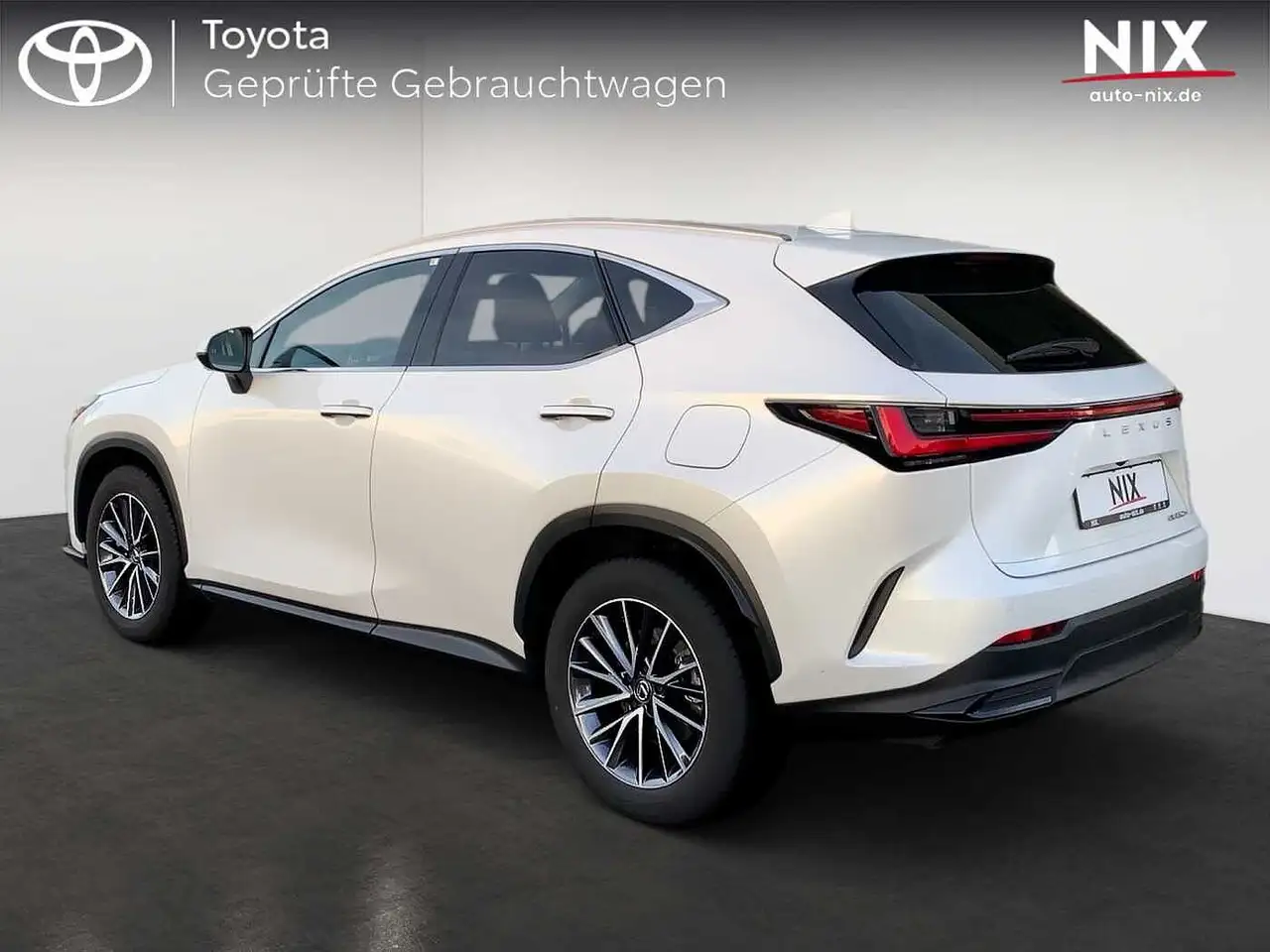 Lexus NX 450h+ E-FOUR Business KAMERA — Galería del vehículo 2