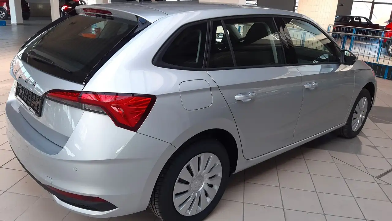 Skoda Scala 1.0 TSI 85kW DSG / AHK / DAB / PDC / KLIMA — معرض صور السيارة 11