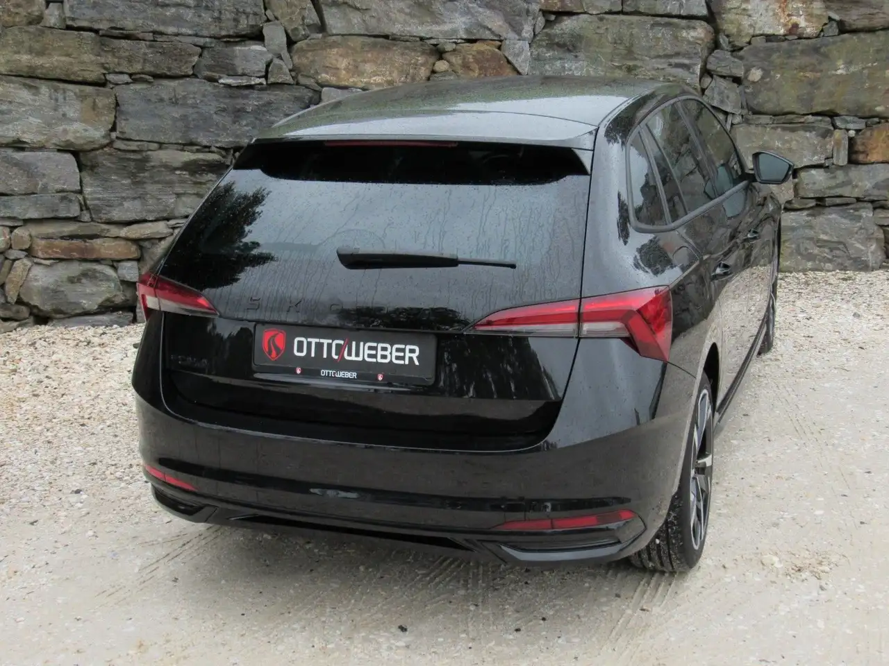 Skoda Scala 1.0 TSI Monte Carlo 18" MATRIX PANO RFK — معرض صور السيارة 9