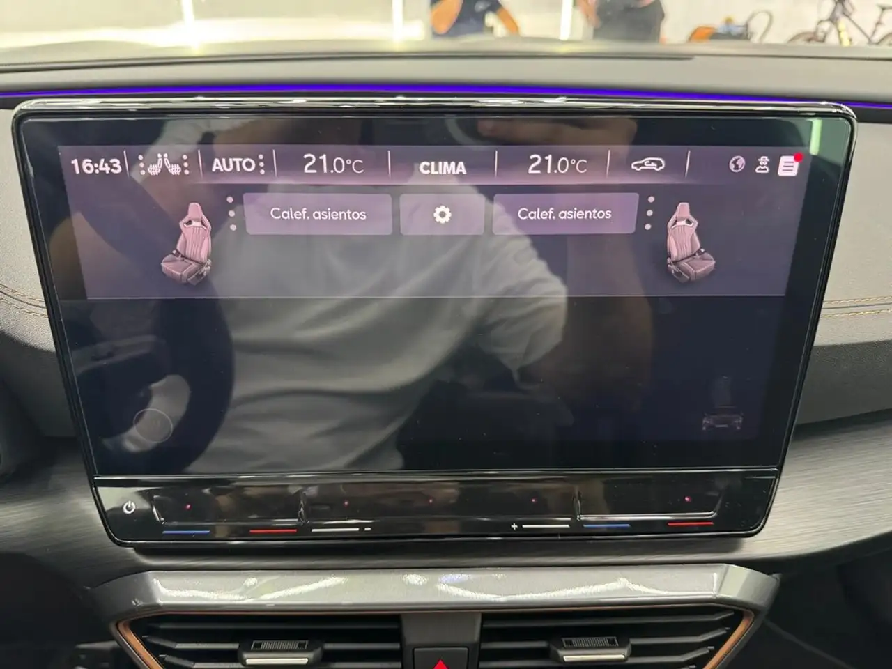CUPRA Formentor 2.0 TSI 310 VZ DSG 4Drive — معرض صور السيارة 23