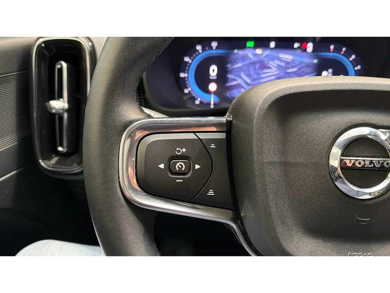 Volvo XC40 B4 Core Aut. — Galerie du véhicule 19