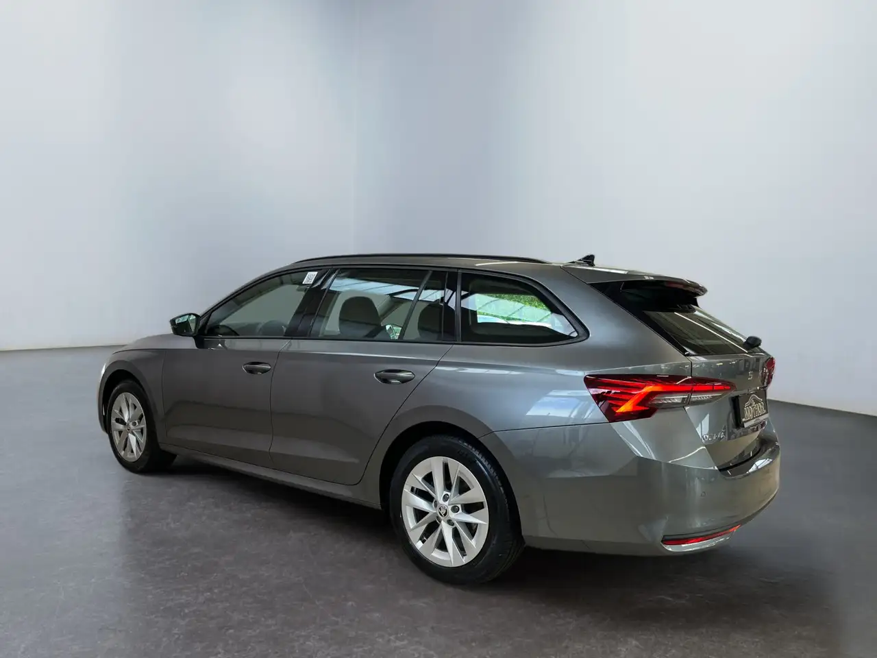 Skoda Octavia Combi Selection 1.5 TSI Digitales-Cockpit — Galería del vehículo 6