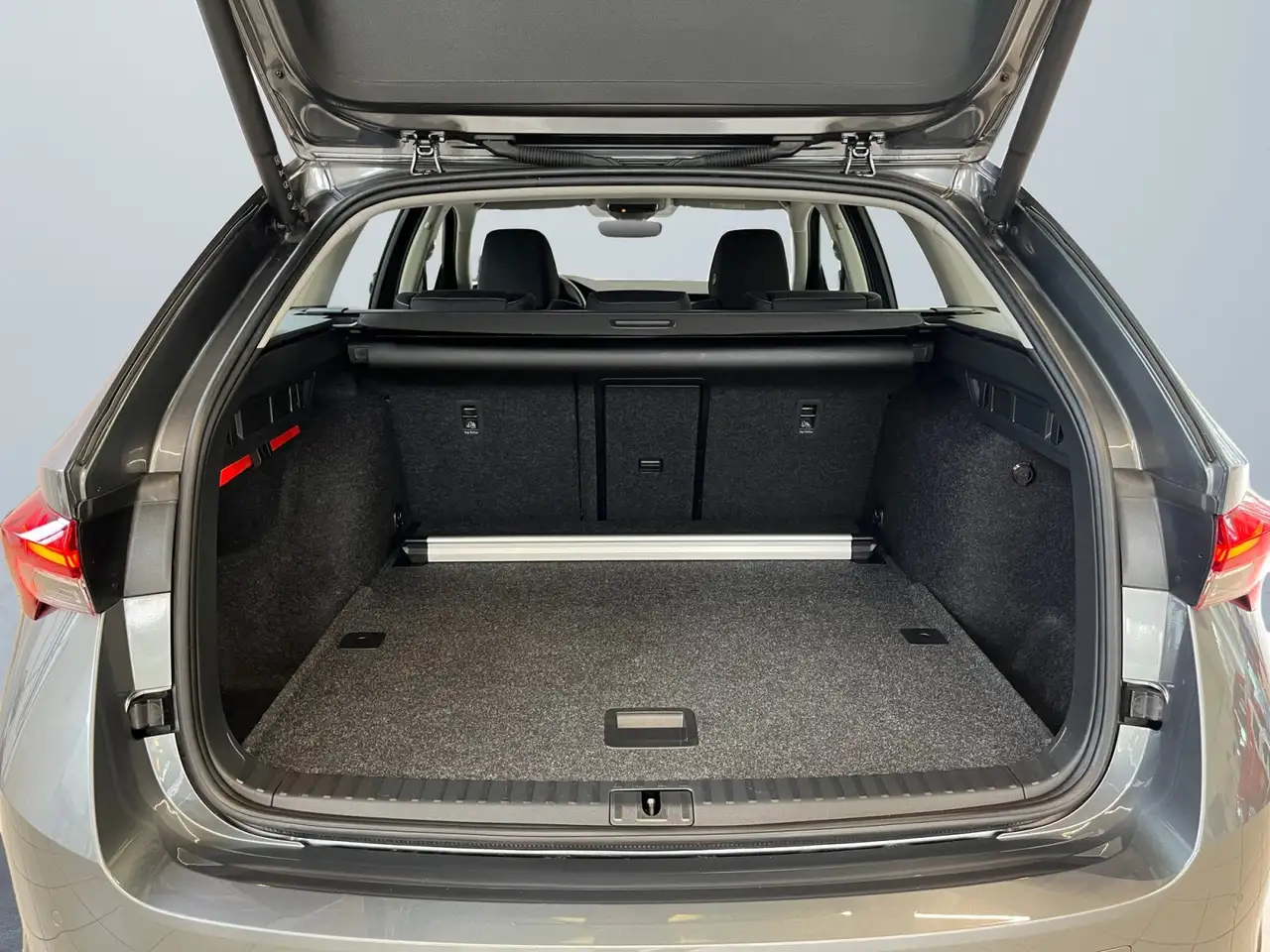Skoda Octavia Combi Selection 1.5 TSI Digitales-Cockpit — Galería del vehículo 16