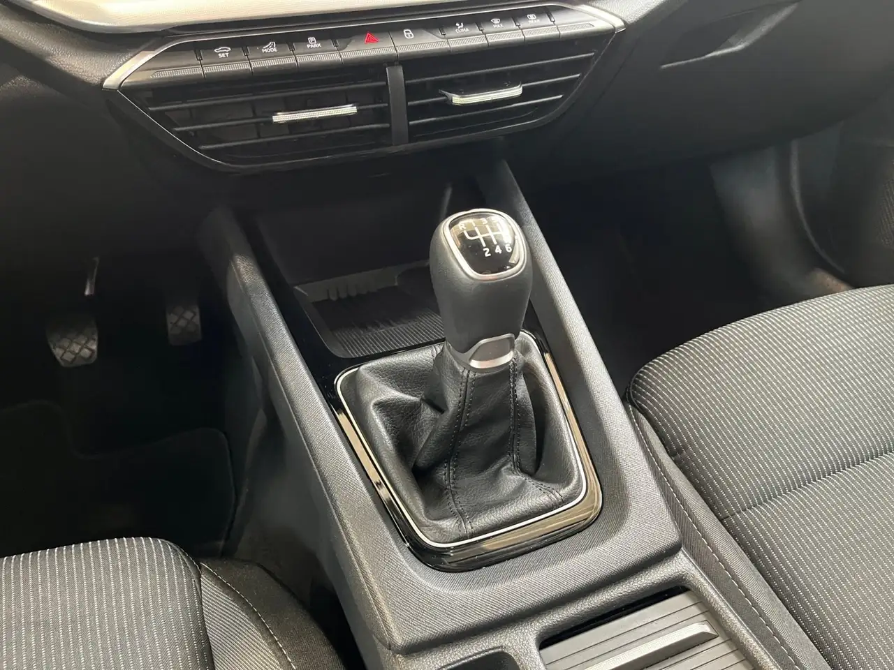 Skoda Octavia Combi Selection 1.5 TSI Digitales-Cockpit — Galería del vehículo 11