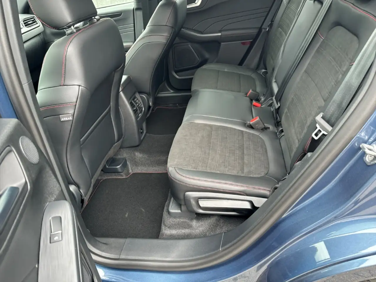Ford Kuga ST-Line X digitales Cockpit +ACC+B&O+LED+el.Hekkl. — Vehicle gallery 11