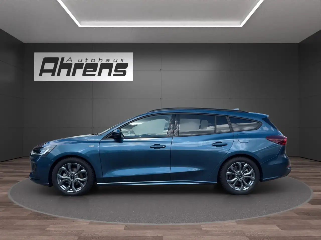Ford Focus Turnier ST-Line X *AHK-GJR-HUD* — Vehicle gallery 2