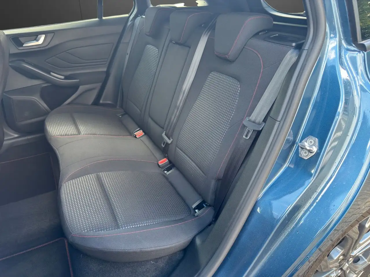Ford Focus Turnier ST-Line X *AHK-GJR-HUD* — Vehicle gallery 11