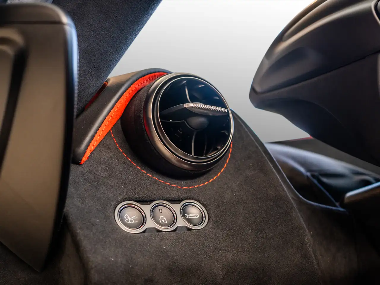 McLaren 750S Perform. | Race Seats | Stealth Exh. — Vehicle gallery 21