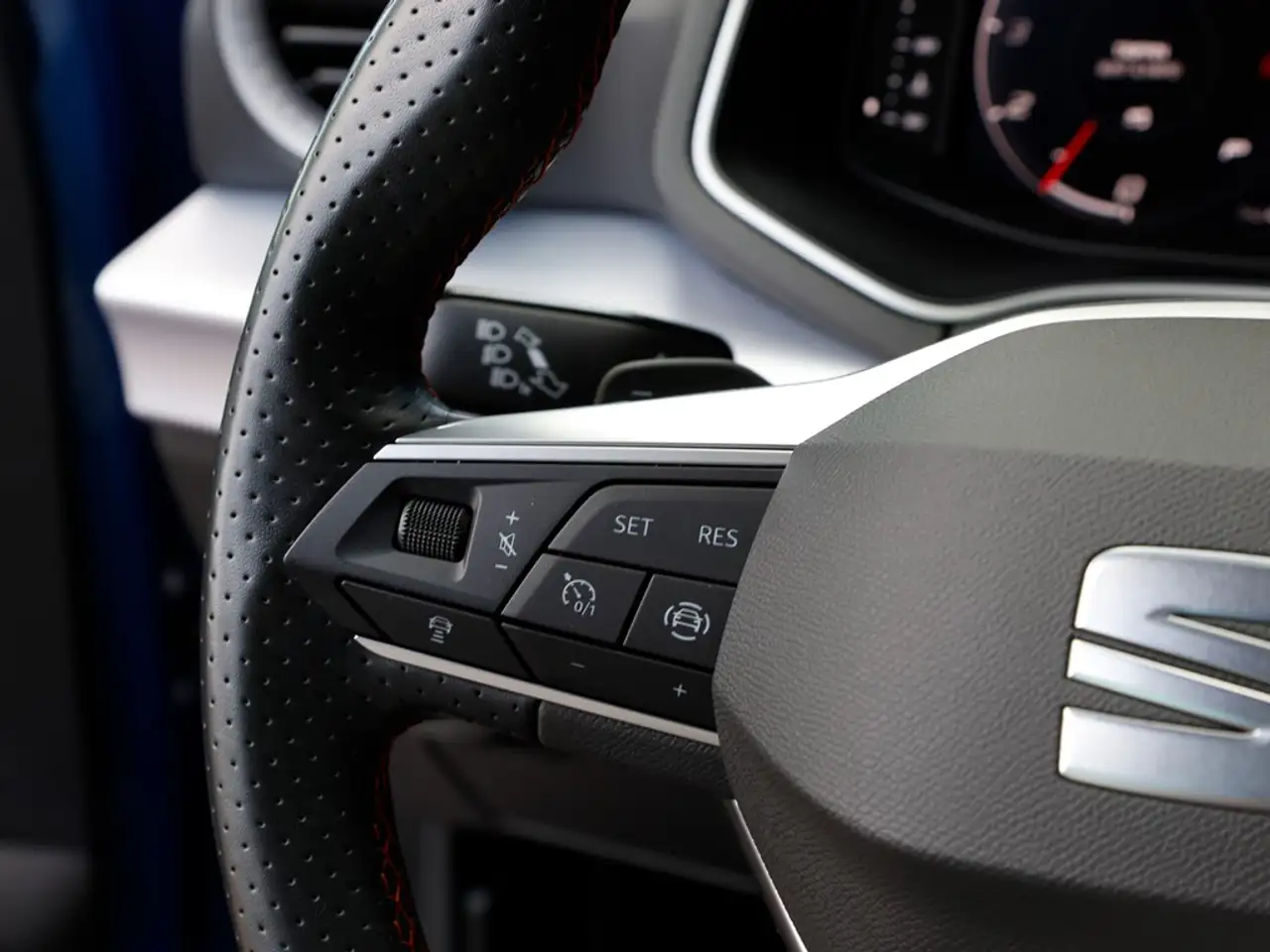 SEAT Arona FR 1.0 TSI DSG AHK, Kamera, Sitzheizung — Galerie du véhicule 16