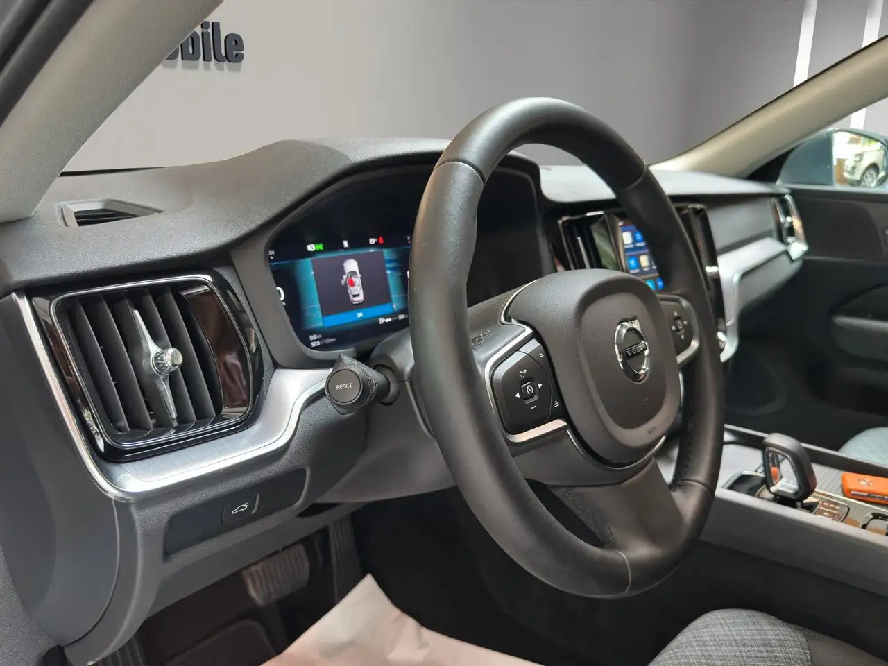 Volvo V60 Core *RFK*UVM.. — Galería del vehículo 11