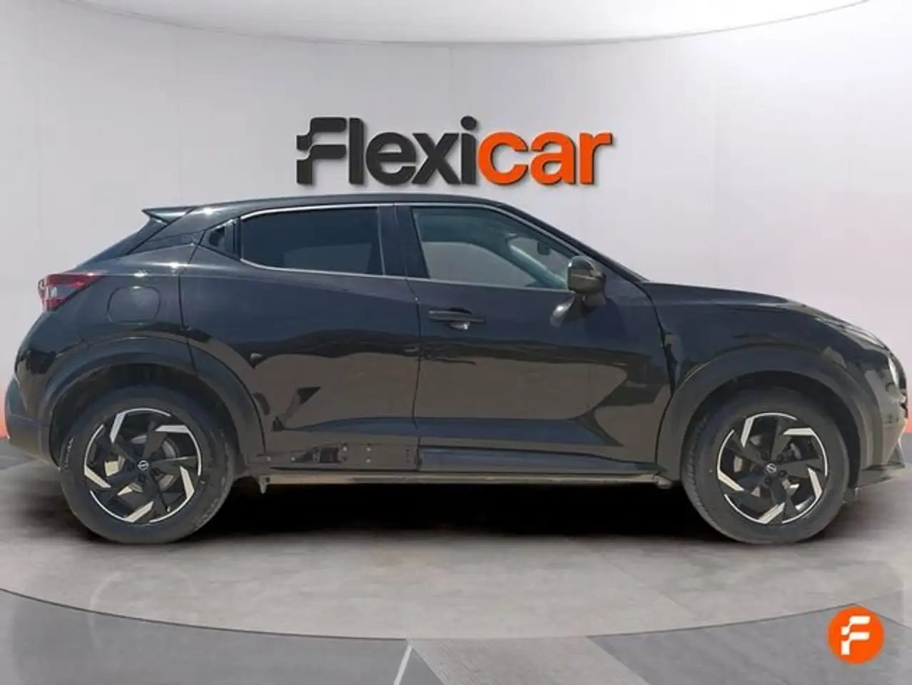 Nissan Juke DIG-T 84 kW (114 CV) 6M/T Acenta — معرض صور السيارة 3