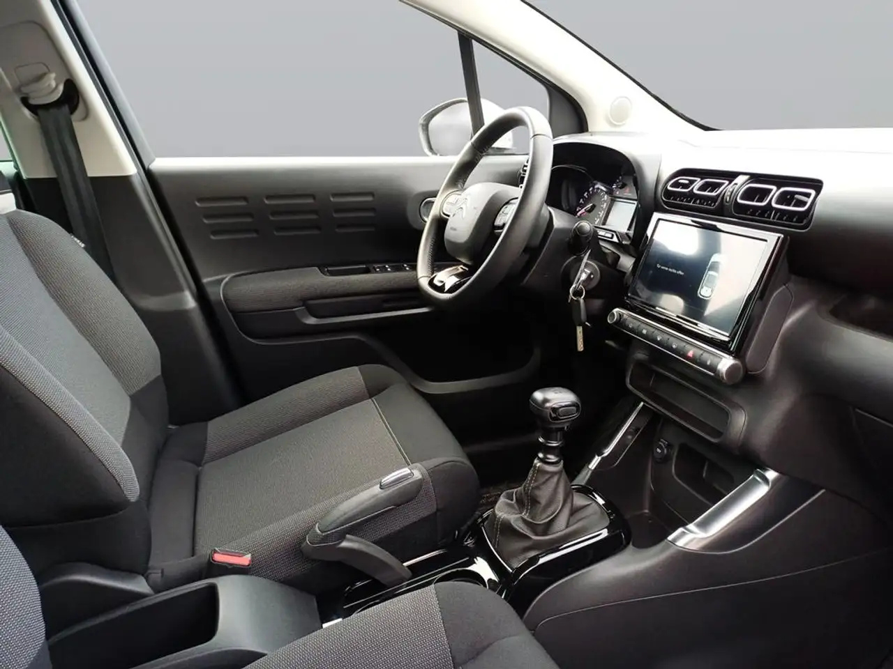 Citroen C3 Aircross PureTech — Vehicle gallery 11