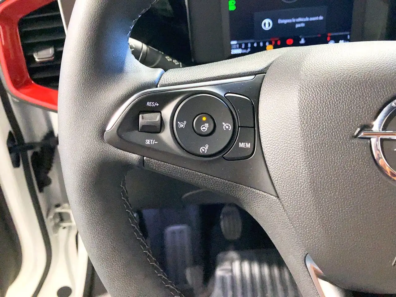 Opel Mokka 1.2 LED+Sitz-/Lenkradheizung+18'' Zoll — Galería del vehículo 12