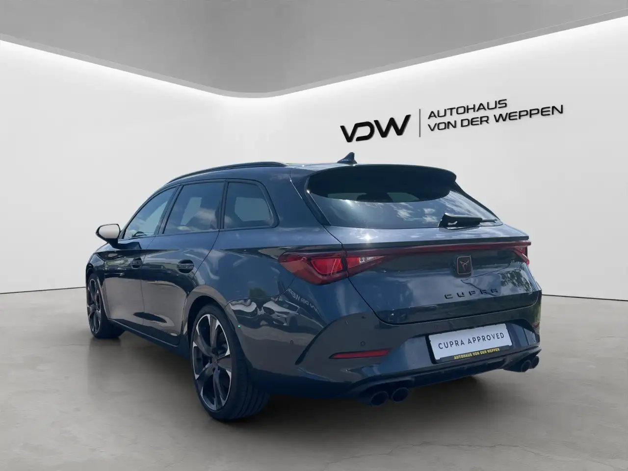 CUPRA Leon ST TSI DSG VZ 5JGar AHK Kamera Matrix Memo — Galería del vehículo 8