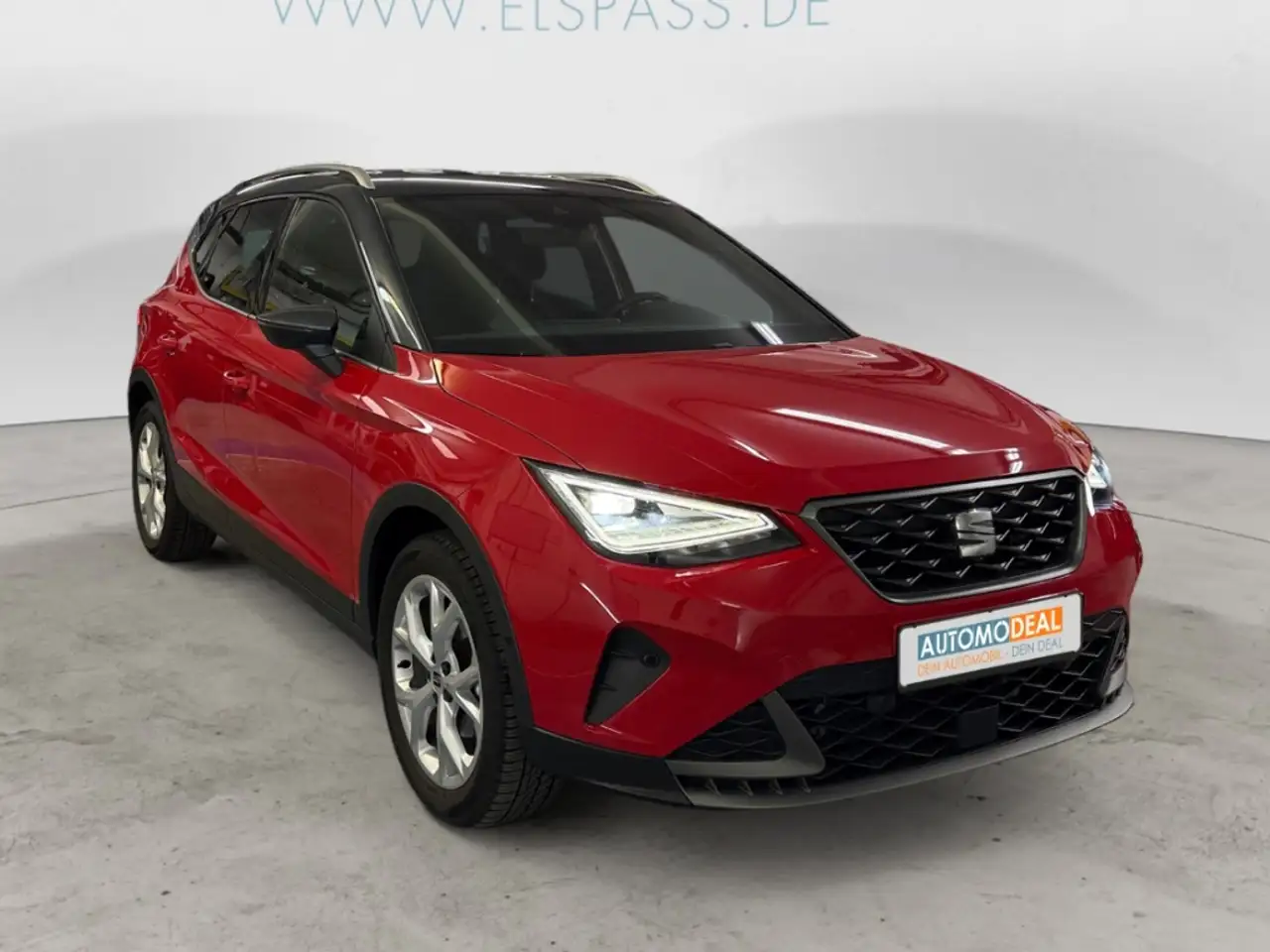 SEAT Arona FR NAV LED DIG-DISPLAY KAMERA SITZ.HZG TEMPOMAT AP — Vehicle gallery 4