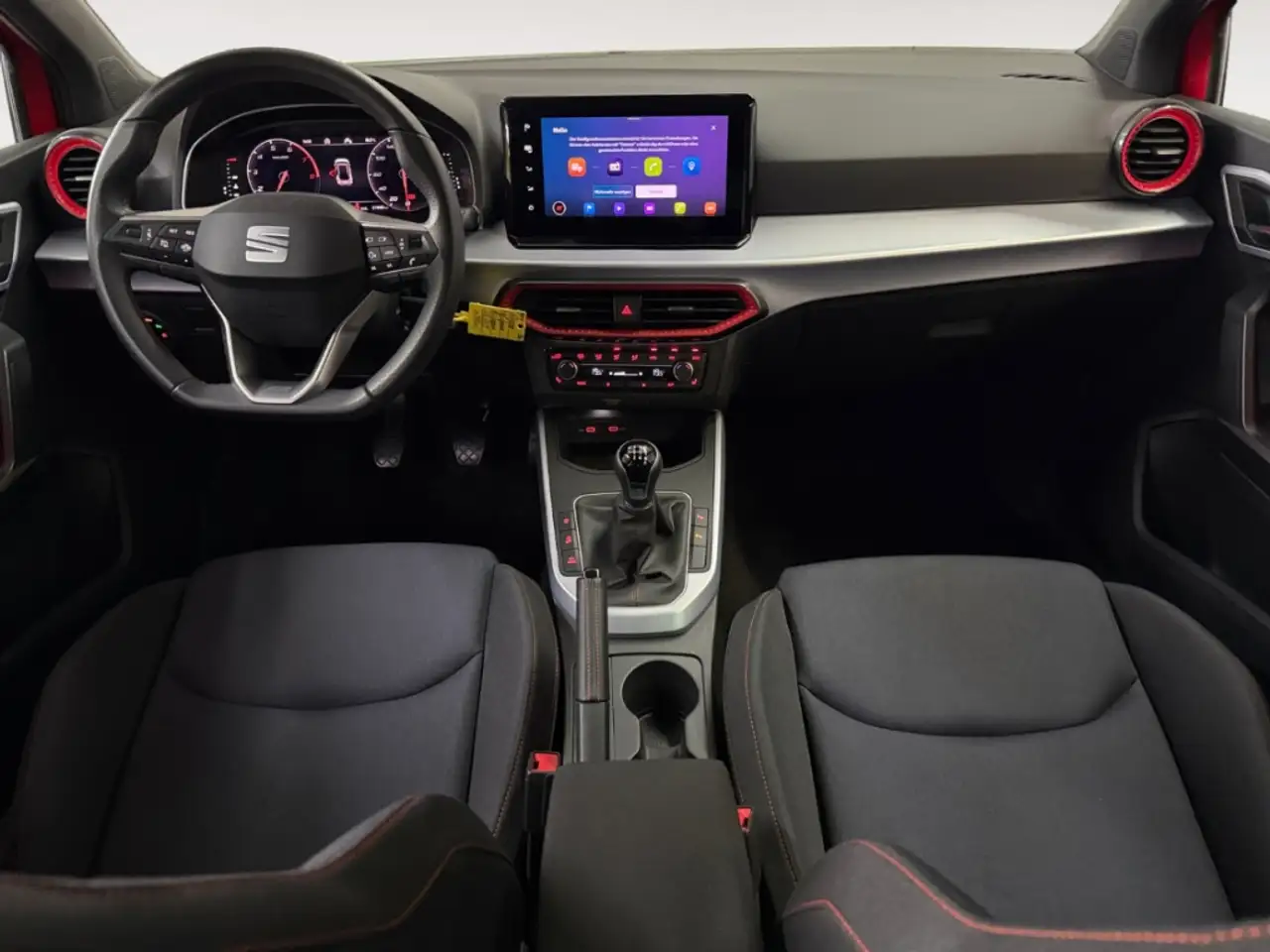 SEAT Arona FR NAV LED DIG-DISPLAY KAMERA SITZ.HZG TEMPOMAT AP — Vehicle gallery 13