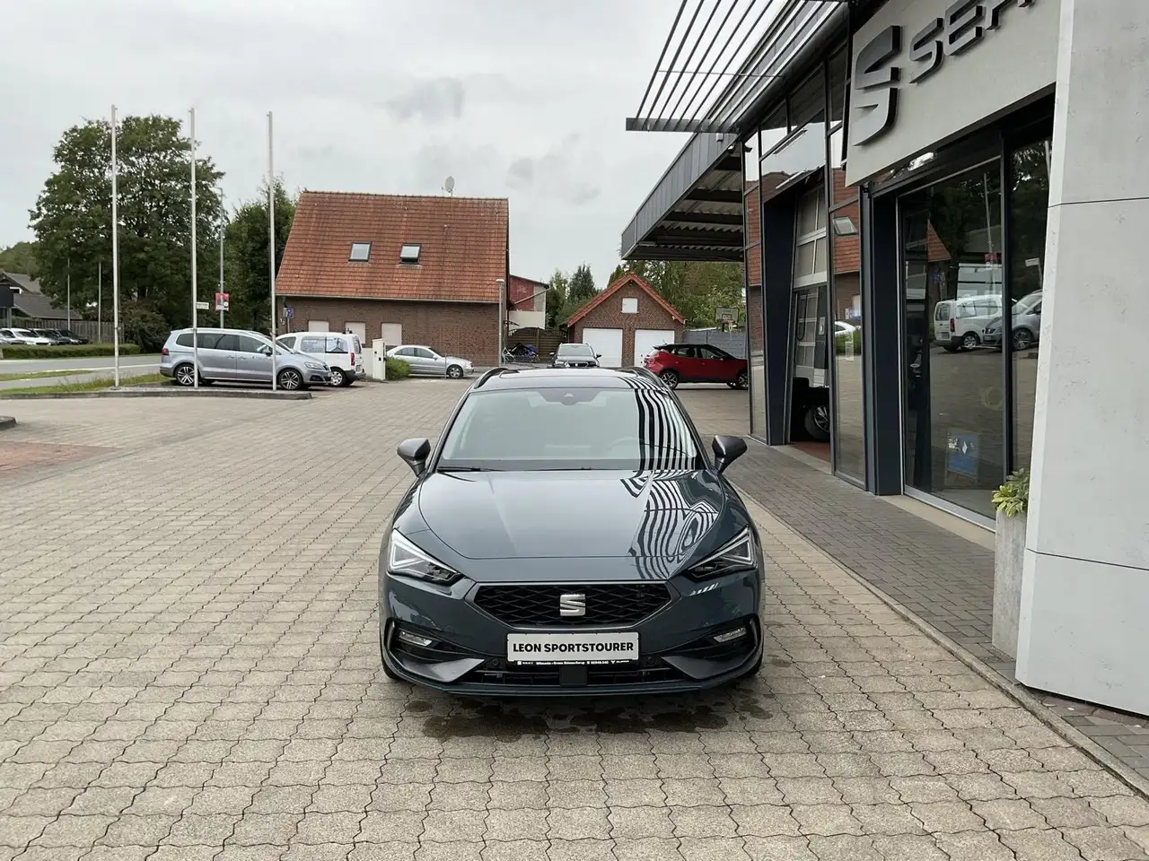SEAT Leon 1.5 eTSI 150PS FR - Matrix LED — Galerie du véhicule 3