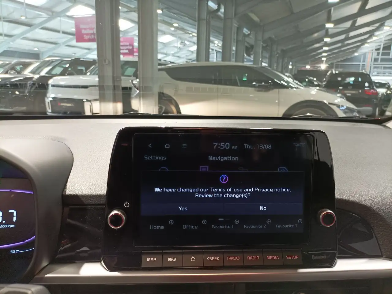 Kia Picanto 1.0 Vision Navi|Kamera|Sitzheiz|App — معرض صور السيارة 11