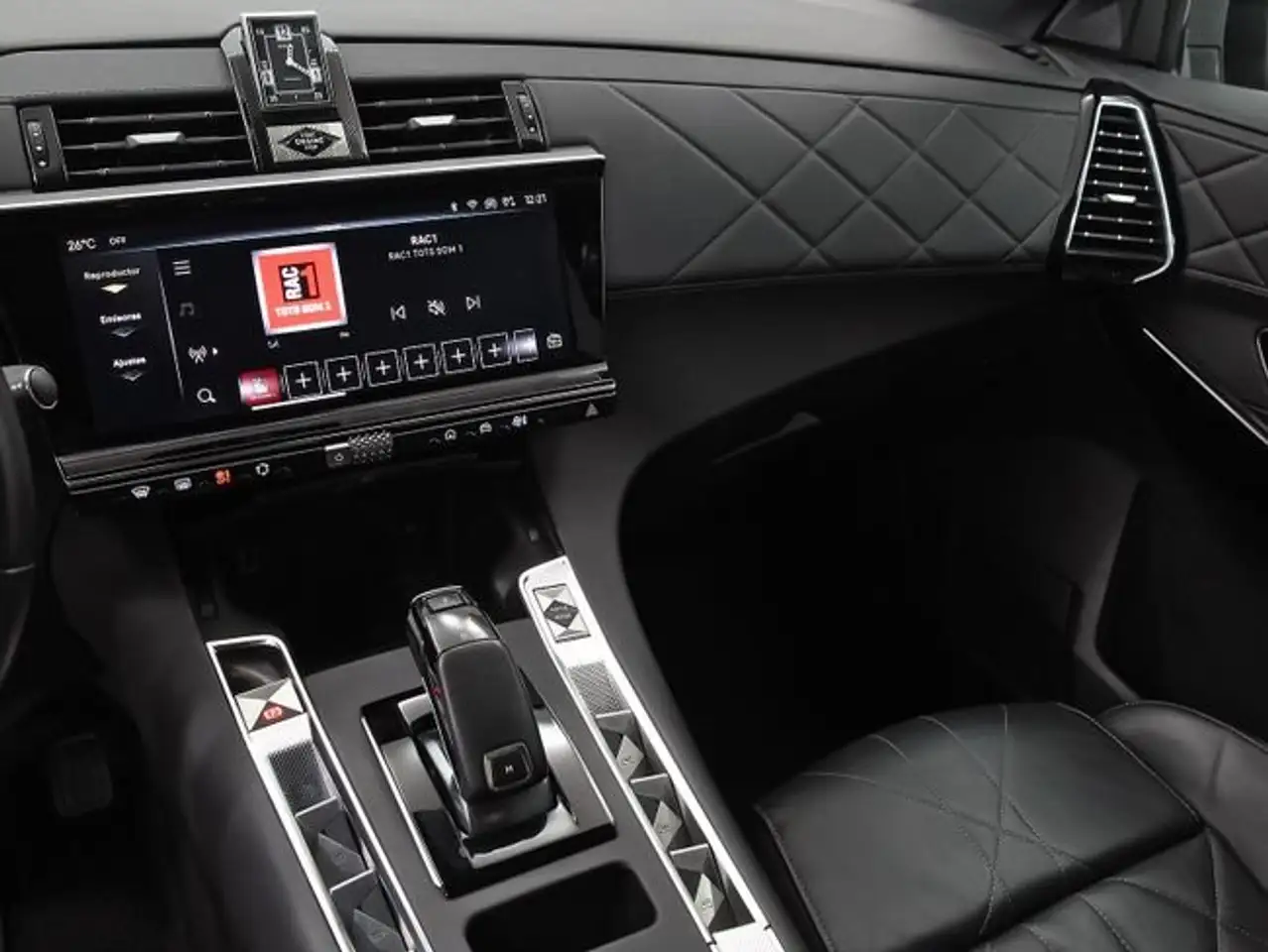 DS Automobiles DS 7 Crossback 1.5BlueHDi Rivoli Aut. — Vehicle gallery 12