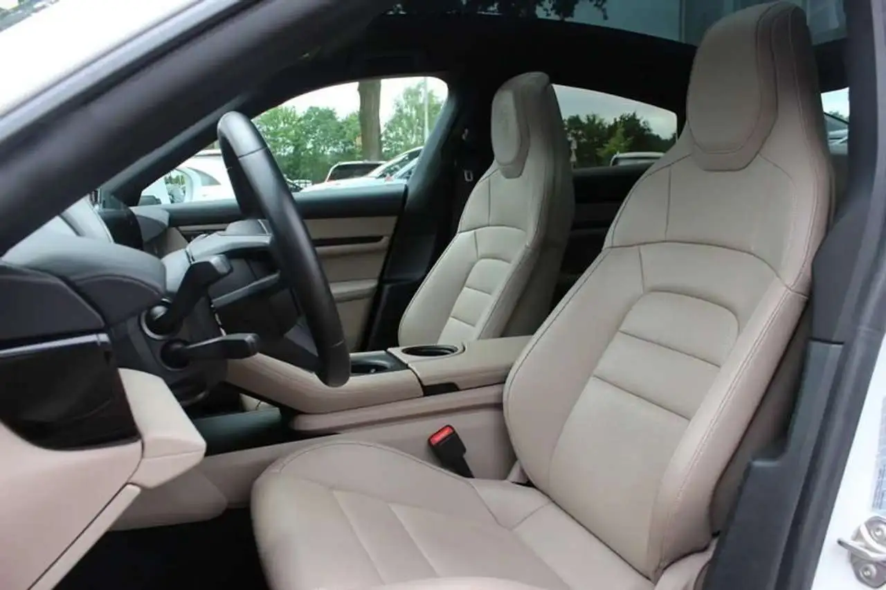 Porsche Taycan 4S — Galería del vehículo 8