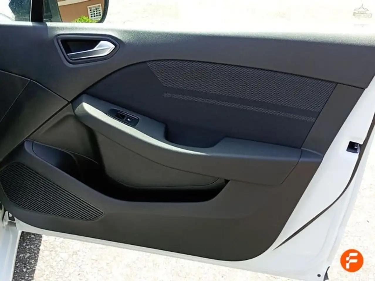 Renault Clio TCe Esprit Alpine 67kW — معرض صور السيارة 24