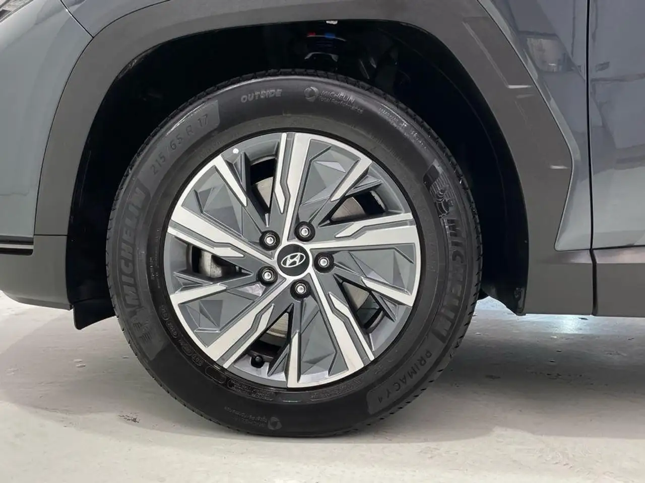 Hyundai TUCSON 1.6 TGDI 48V Tecno 2C 4x2 — Galería del vehículo 8