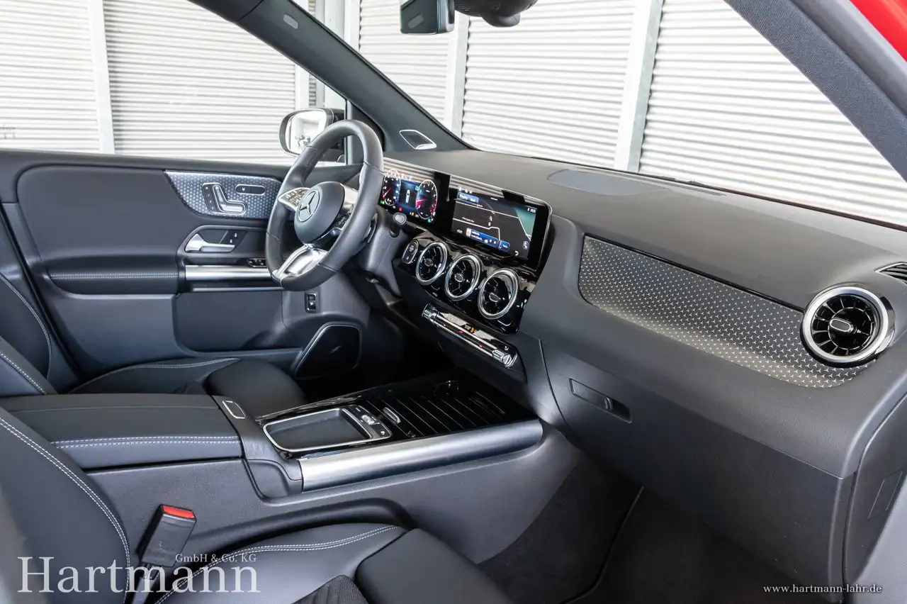 Mercedes-Benz B 250 B 250 4MATIC Night Multibeam Distronic Memory — Galería del vehículo 7