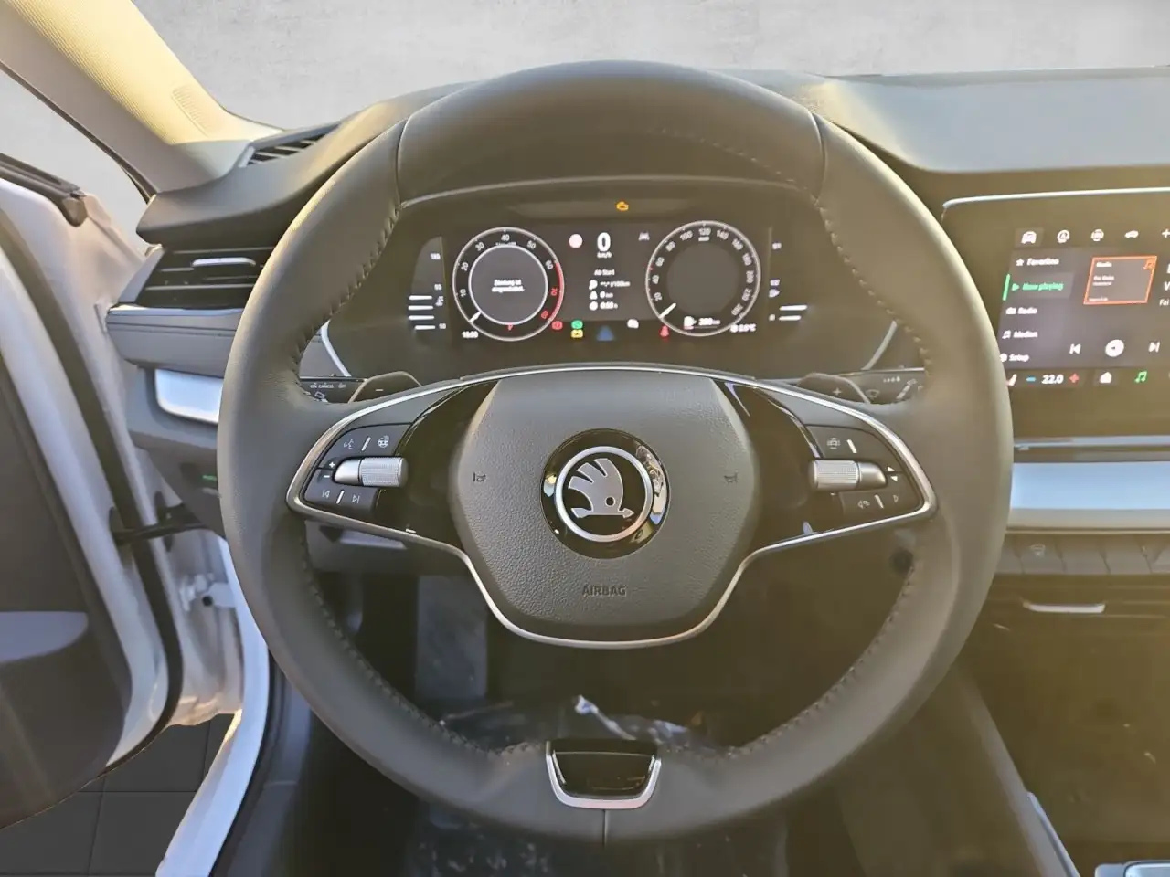 Skoda Octavia Combi 1.5 TSI mHEV DSG Selection SHZ/LHZ — Galería del vehículo 13