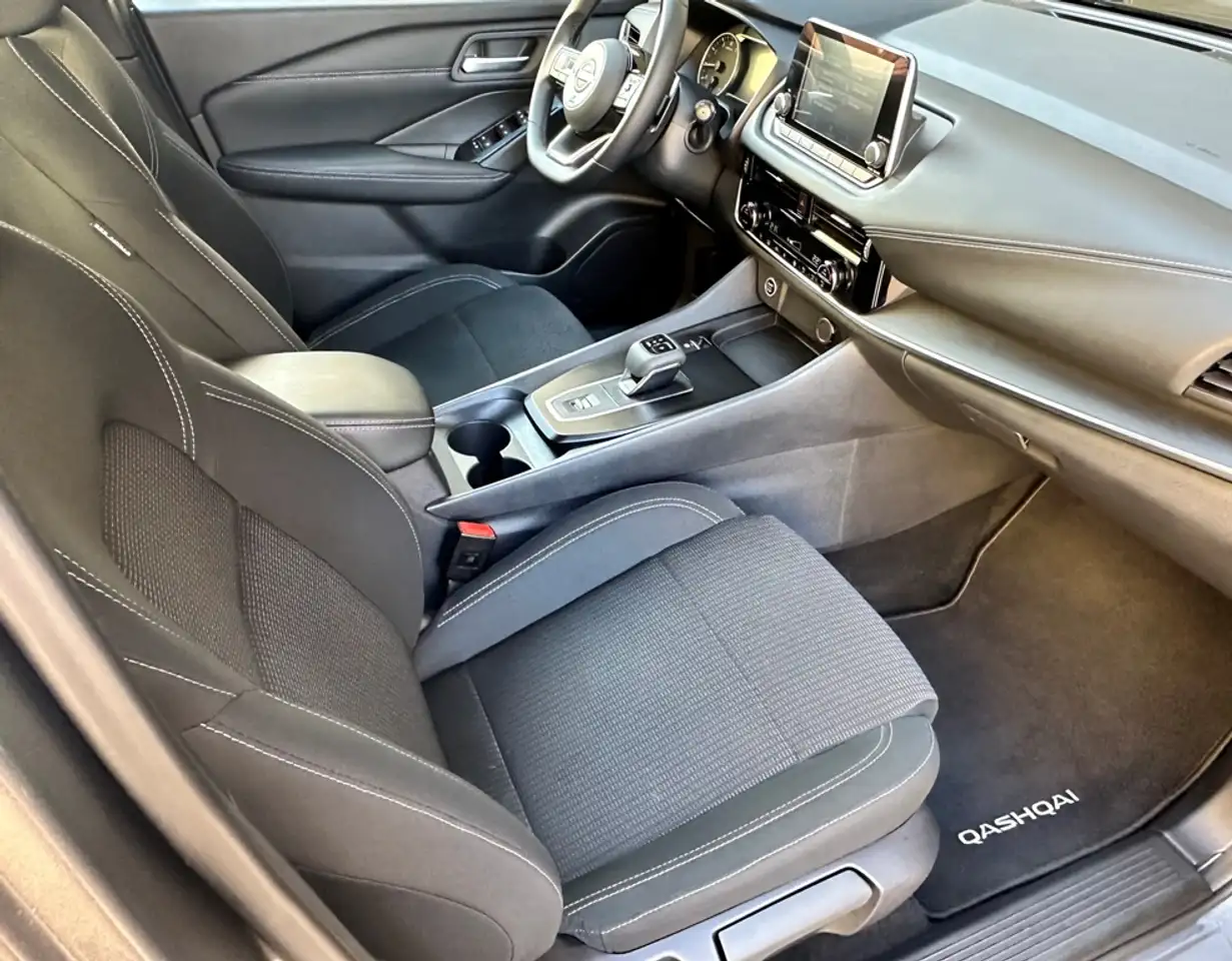 Nissan Qashqai 1.3 DIG-T mHEV 12V Acenta 4x2 Aut. 116kW — معرض صور السيارة 16