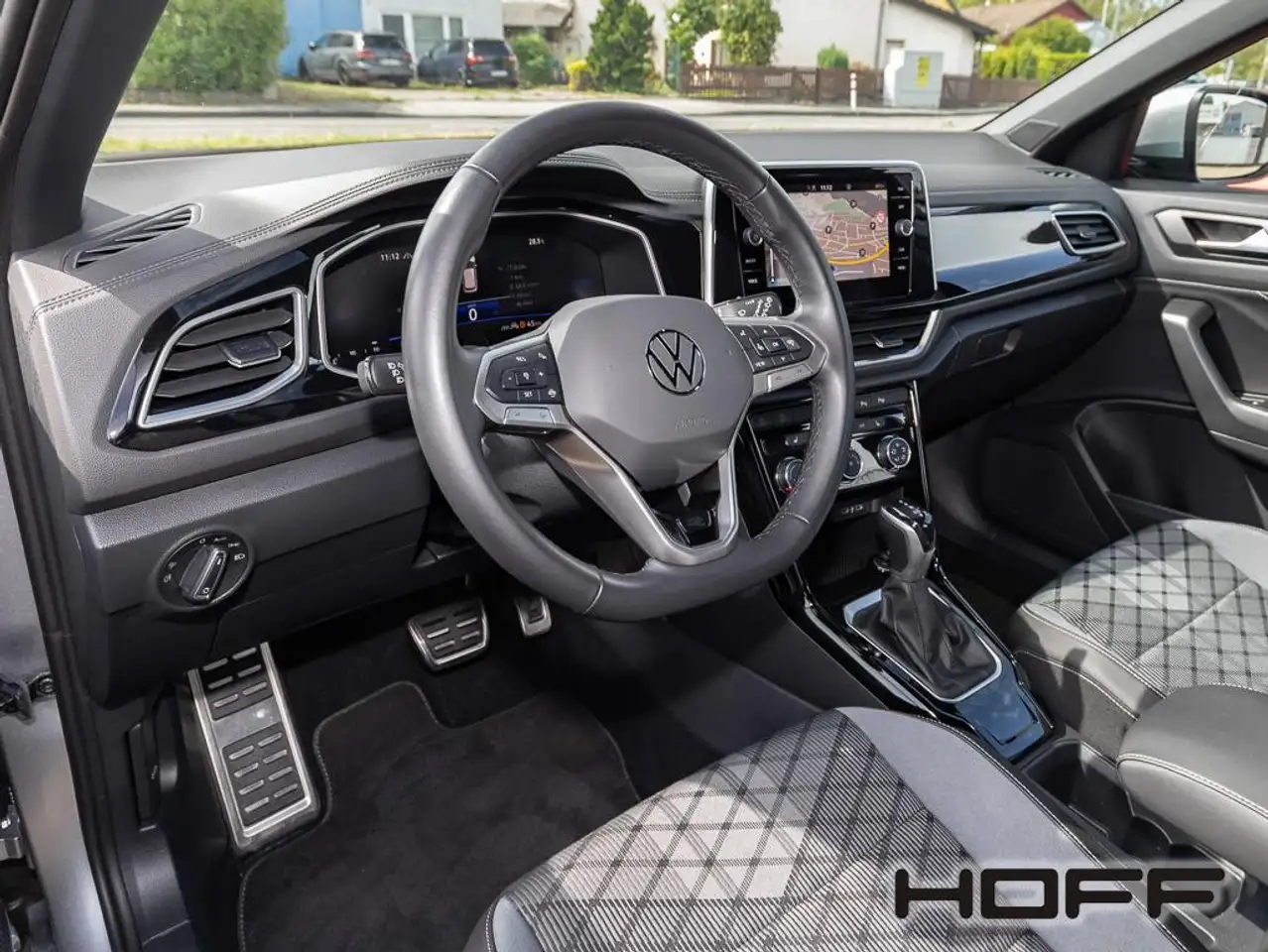 Volkswagen T-Roc 1.5 TSI DSG R-Line Navi AHK LED Klima Sitzheizung — معرض صور السيارة 4