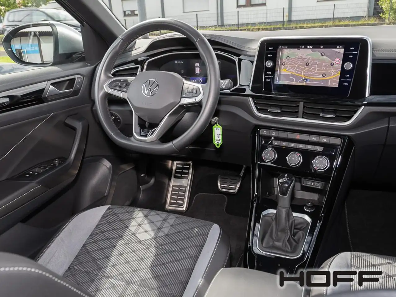 Volkswagen T-Roc 1.5 TSI DSG R-Line Navi AHK LED Klima Sitzheizung — معرض صور السيارة 6