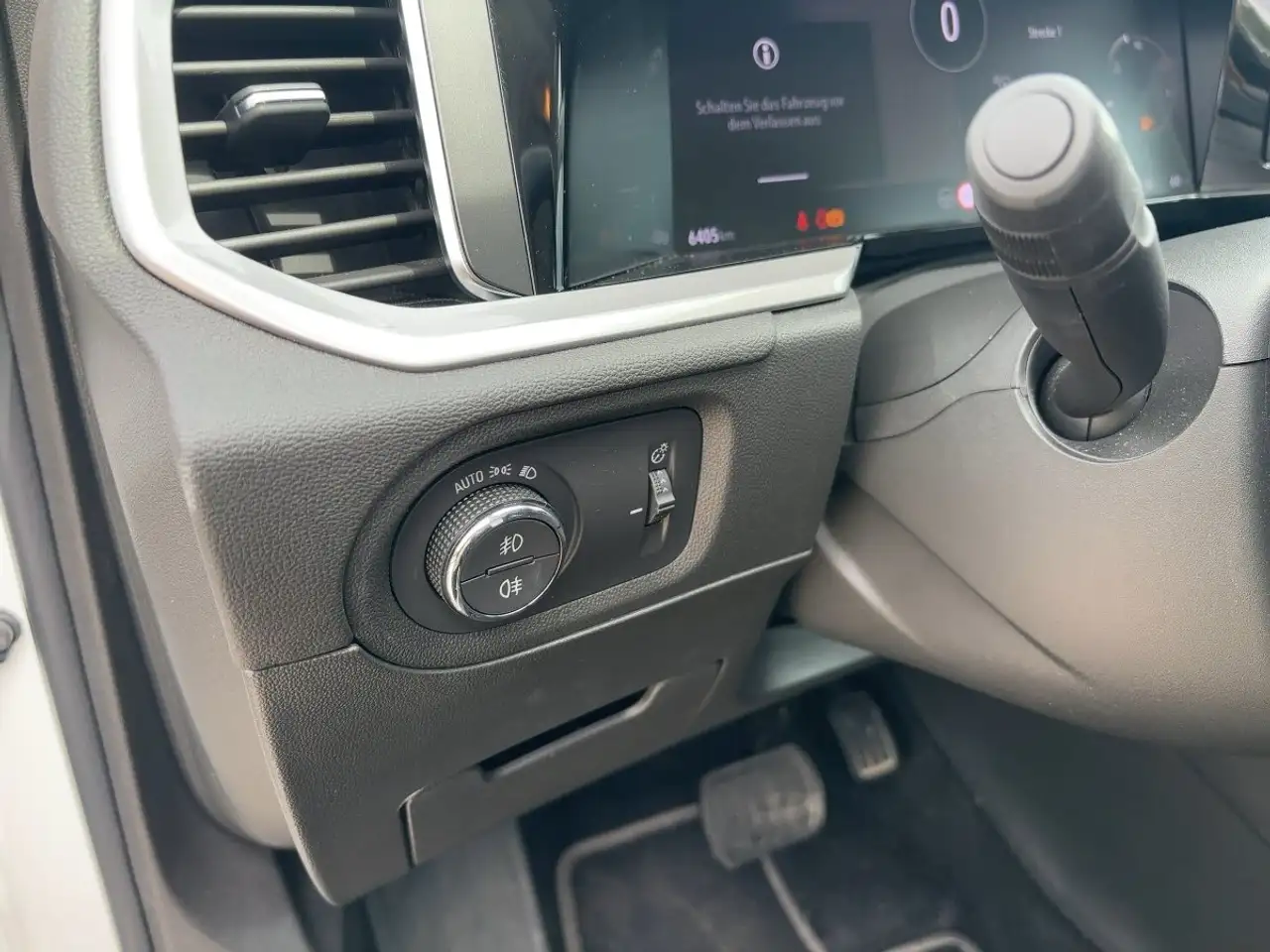 Opel Grandland GS *Sitzheiz*+*Allwett.reifen*Temp*PDC* — Galería del vehículo 16