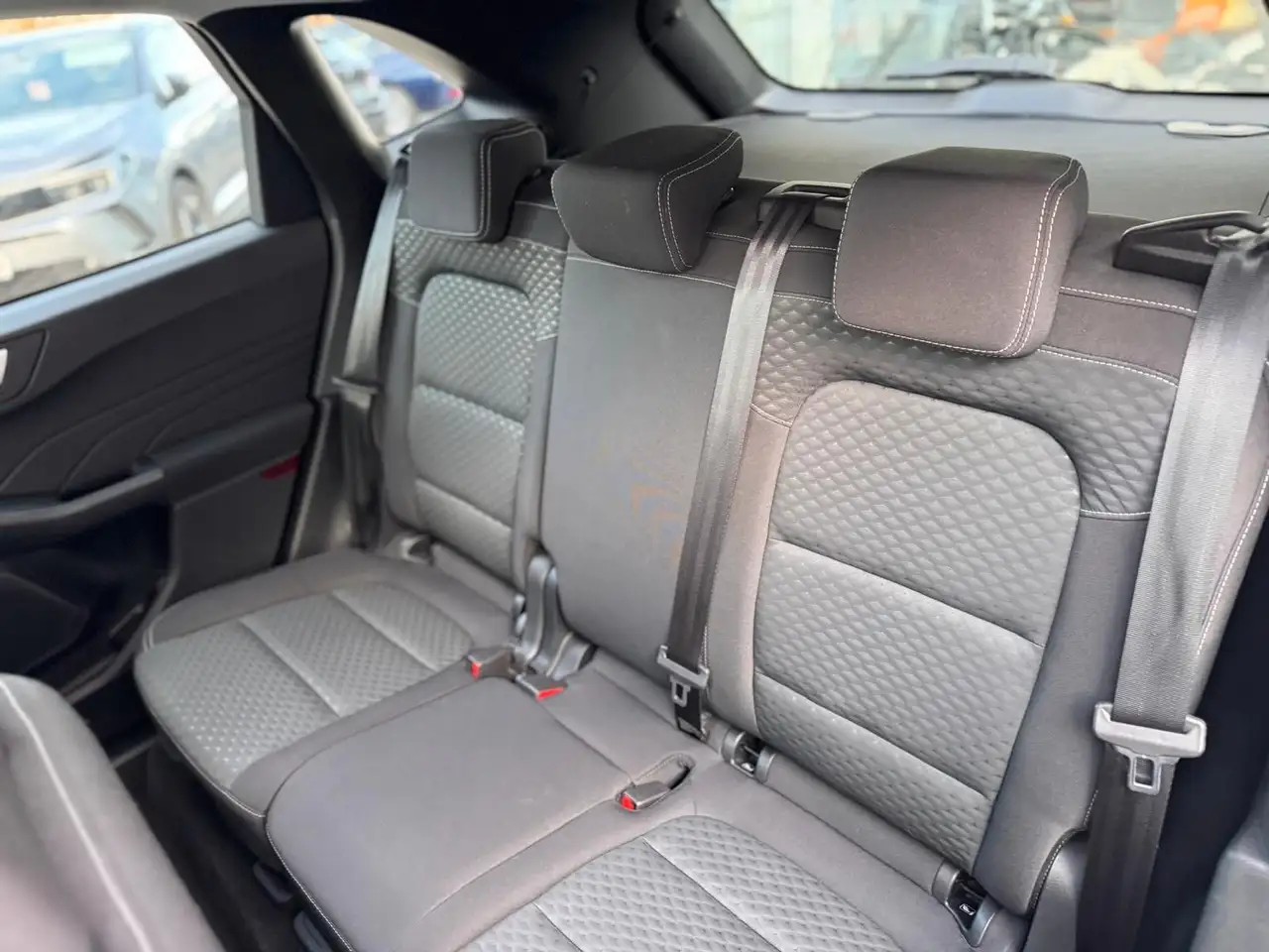 Ford Kuga Cool & Connect DAB PDC KLIMA AHK — Galería del vehículo 18