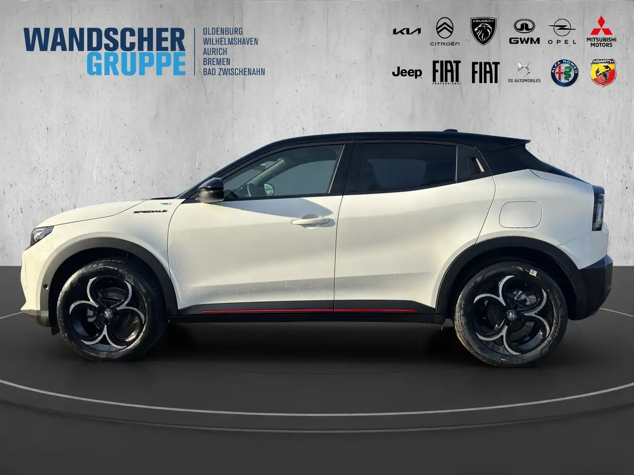 Alfa Romeo Junior Ibrida SPECIALE 1.2 100KW ''LED''MASSAGE' — Vehicle gallery 4