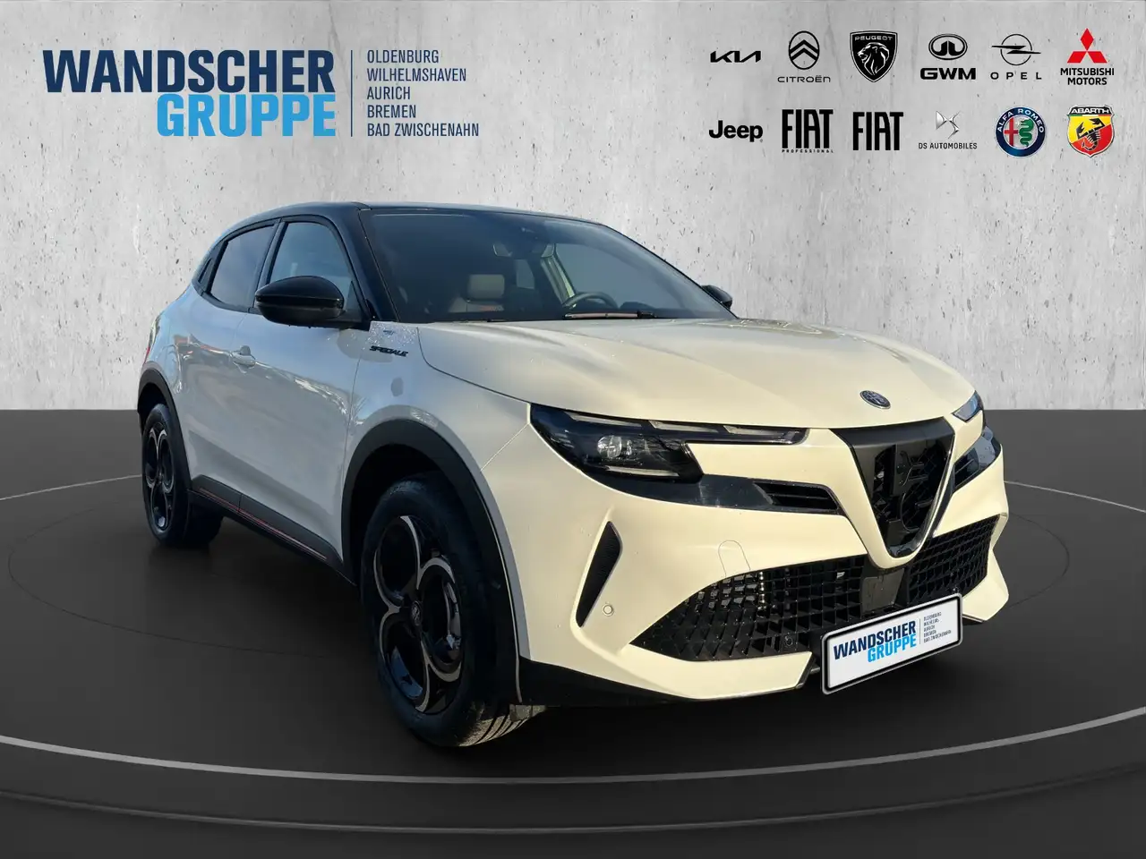 Alfa Romeo Junior Ibrida SPECIALE 1.2 100KW ''LED''MASSAGE' — Vehicle gallery 9