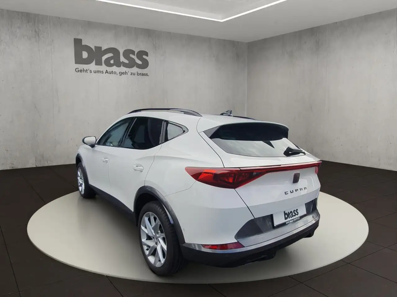 CUPRA Formentor 1.5 TSI Einparkhilfekamera elekt. Heck — معرض صور السيارة 3