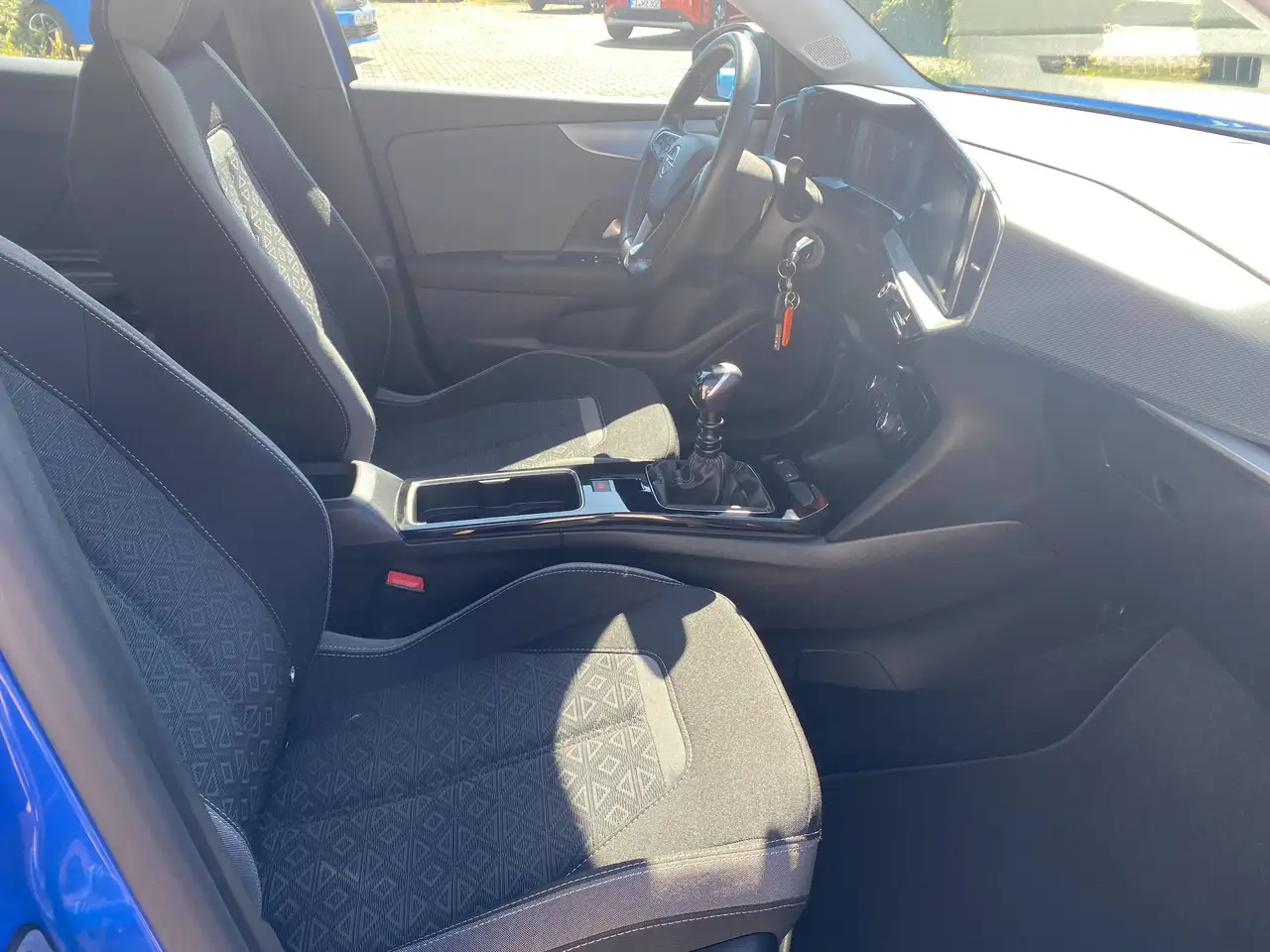 Opel Mokka Enjoy, Sitz- und Lenkradheizung, Sicht-Paket, Wärmeschutzverglasung — معرض صور السيارة 5