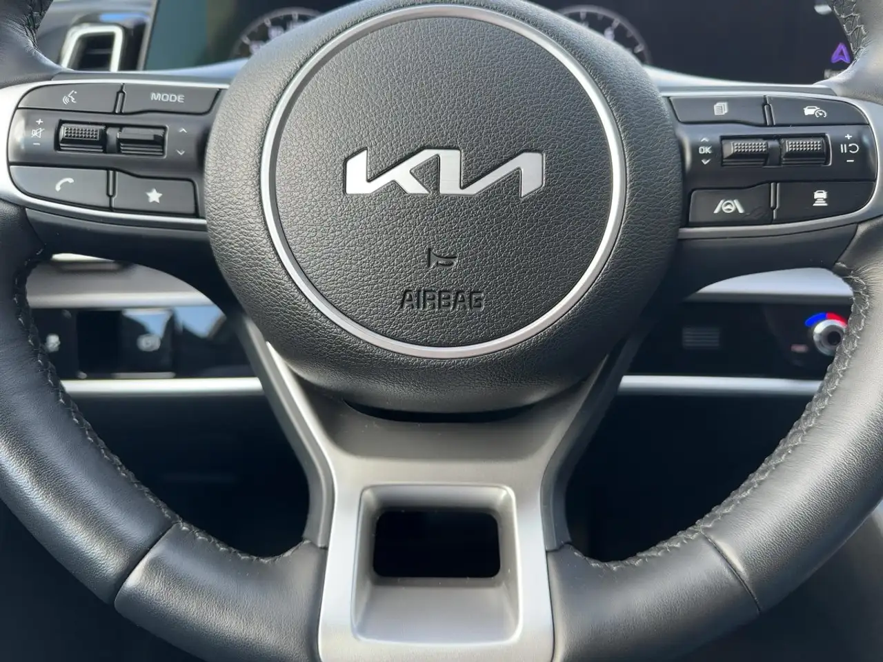 Kia Sportage Spirit 1.6T LED+360°Kamera+Navi+AHK — Galerie du véhicule 12