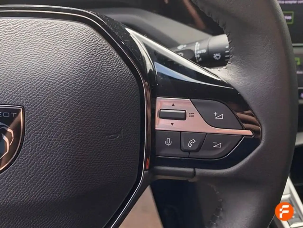 Peugeot 308 1.2 PureTech S&S Allure 130 — Galerie du véhicule 19
