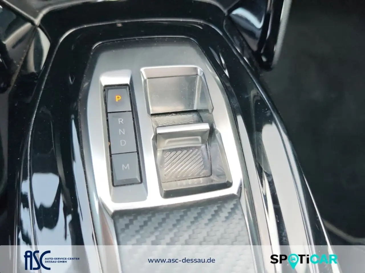 Peugeot 208 GT 130 EAT8 FullLED/Navi/SHZ/Kamera/EPH vo+hi/CarP — Galerie du véhicule 14
