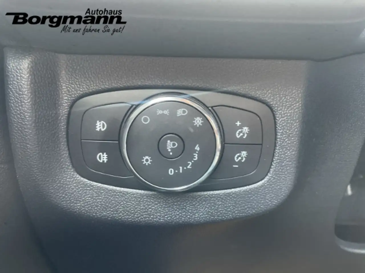 Ford Tourneo Courier Titanium 1.0 Bluetooth - Rückfahrkamera - Navi - S — معرض صور السيارة 15