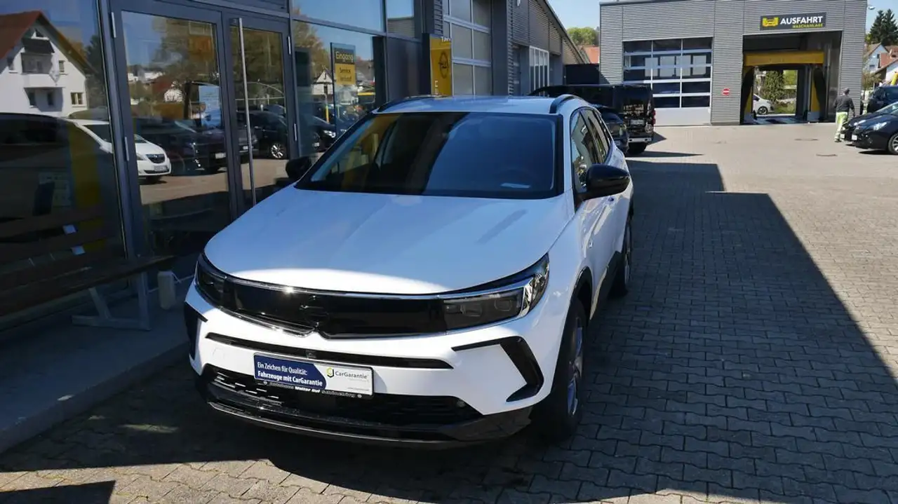 Opel Grandland X GS , Navi Pro, LED , Kamera, — Vehicle gallery 2