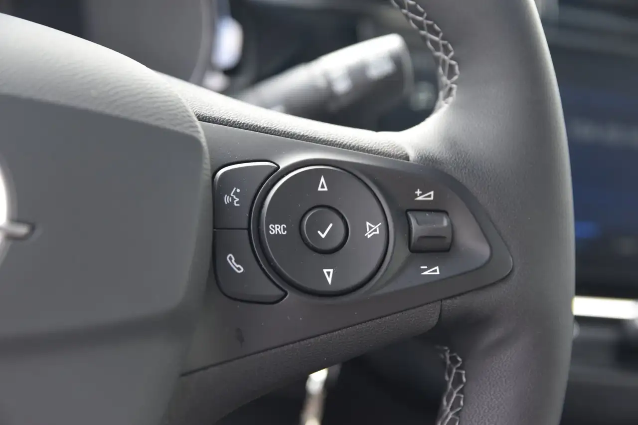 Opel Corsa F 1.2 LED SHZ PDC 130° RFK — معرض صور السيارة 27