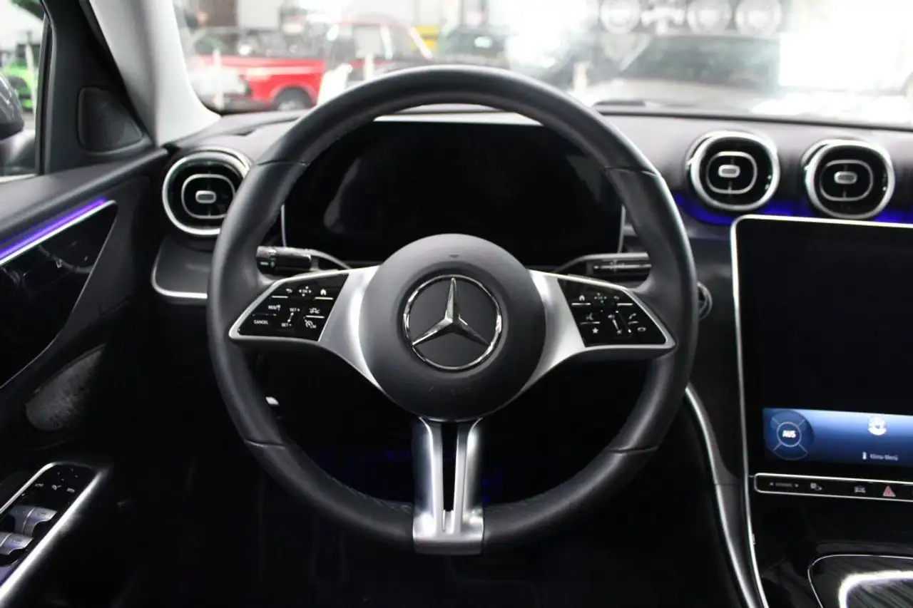Mercedes-Benz C 180 Avantgarde LED AHK MBUX 360 Kamera Winter — Galería del vehículo 9