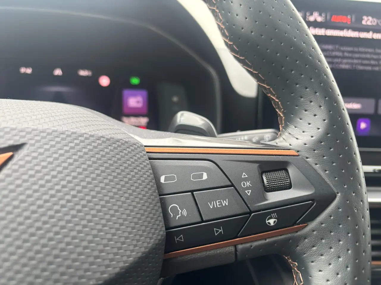 CUPRA Leon VZ*Sportstourer*DSG*KAMERA*NAV*CARPLY*MEMORY*BEATS — Galería del vehículo 21