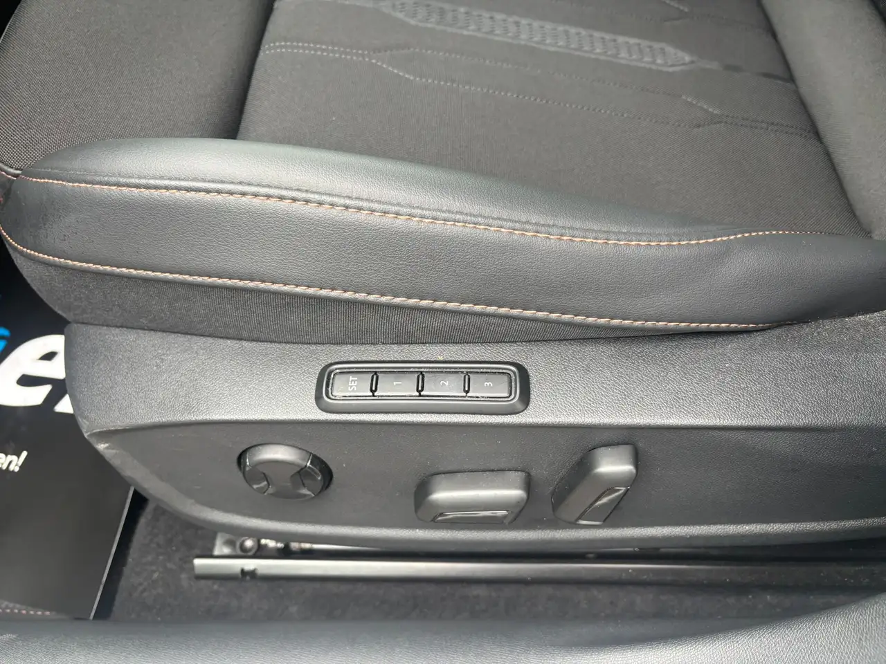 CUPRA Leon VZ*Sportstourer*DSG*KAMERA*NAV*CARPLY*MEMORY*BEATS — Galería del vehículo 13