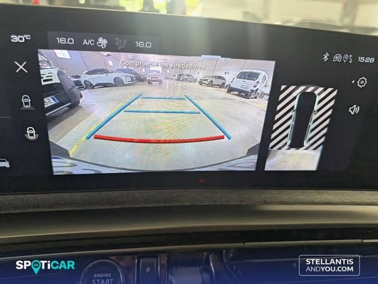 Peugeot 5008 1.2 100KW eDCS6 GT — معرض صور السيارة 21