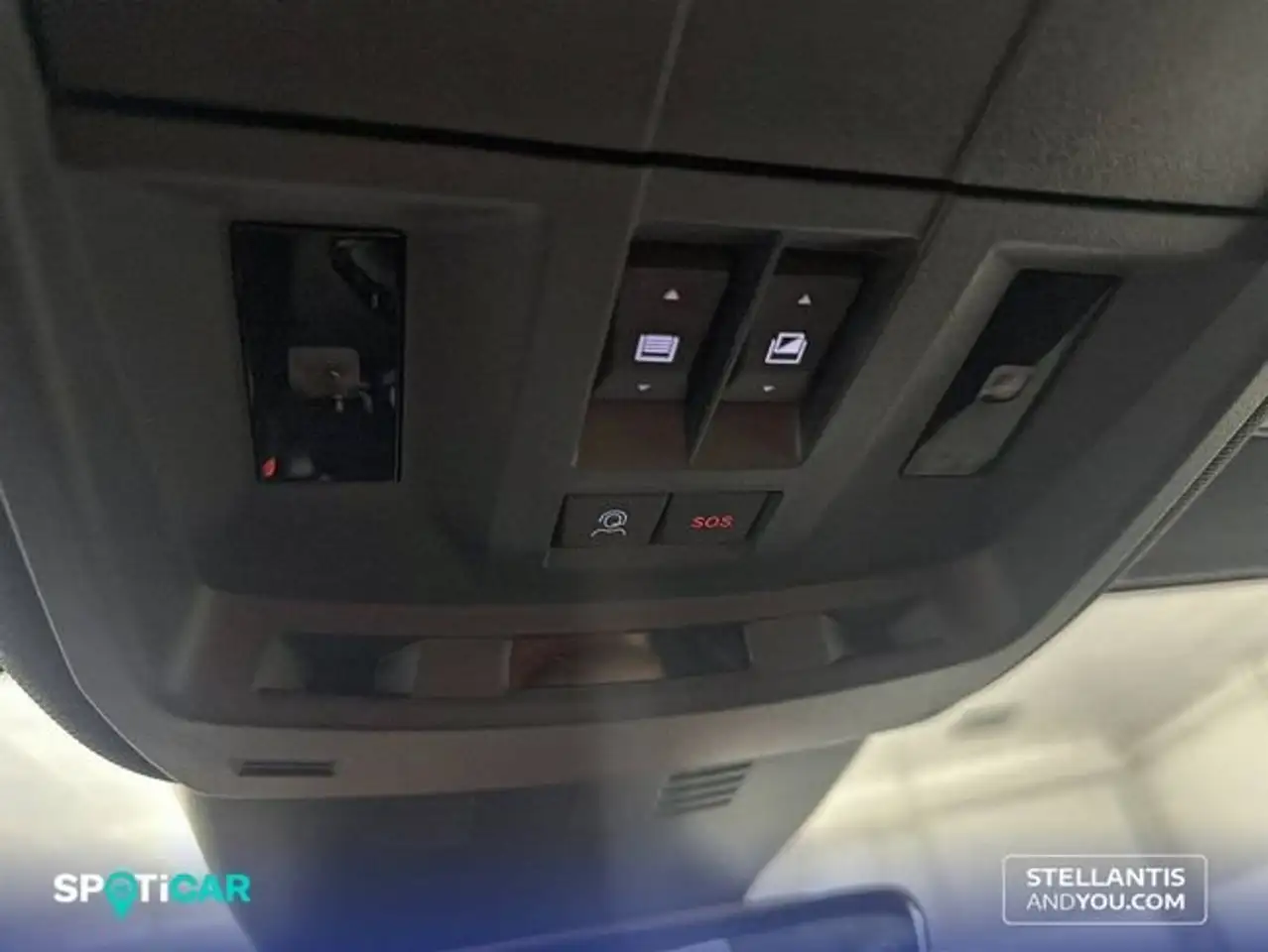 Peugeot 5008 1.2 100KW eDCS6 GT — معرض صور السيارة 22